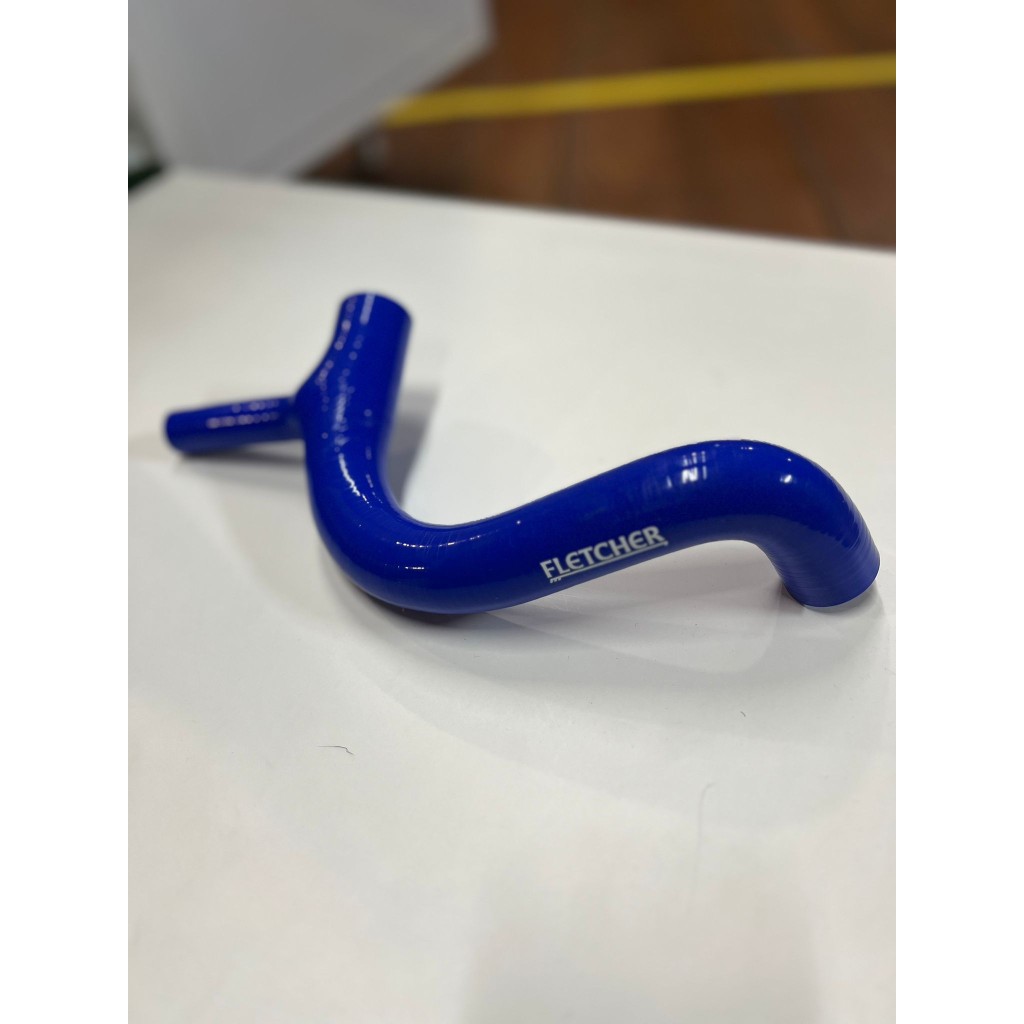 Tubo de água inferior c/redução silicone azul